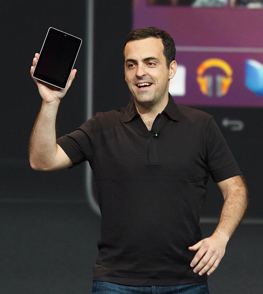 536px-Hugo_Barra_unveiling_the_Nexus_7.jpg