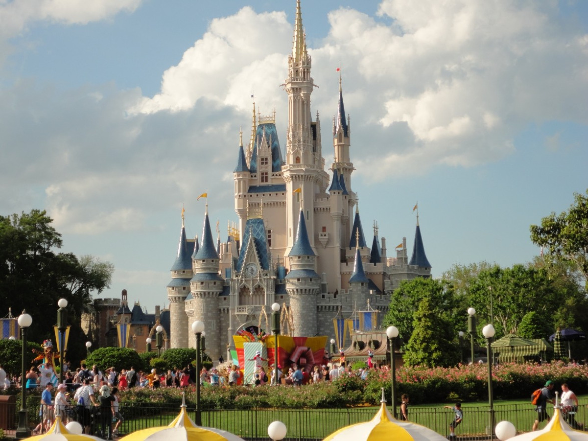 Screenshot_2020-06-19 Free Images amusement park, plaza, castle, landmark, tourism, place of worship, resort, florida, disn[...].jpg