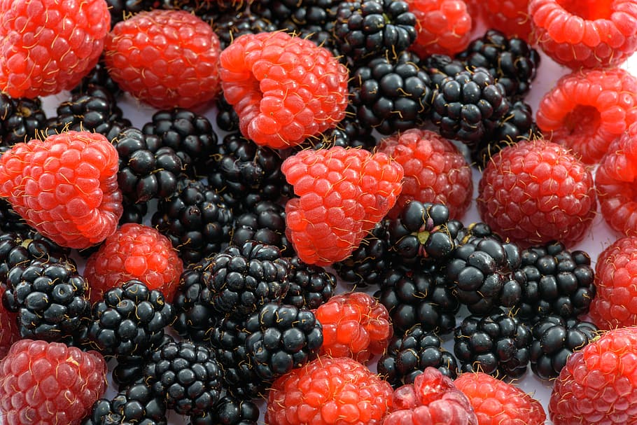 raspberries-fruits-of-the-forest-blackberries-ripe-raspberries.jpg