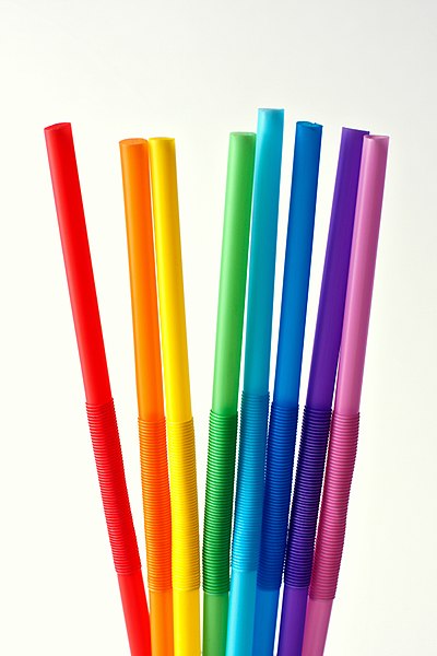 400px-Eight_drinking_straws_(4273846588).jpg