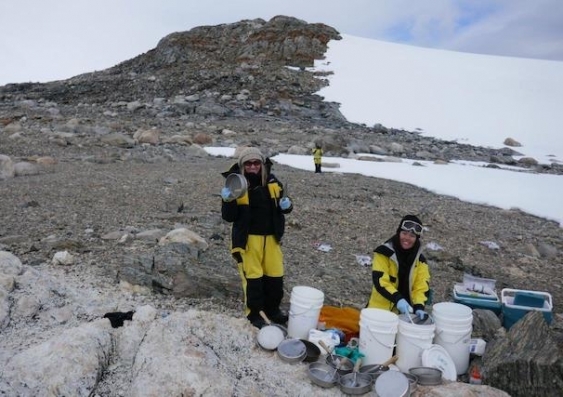 antarctica_edan_belinda_seive_washing_at_mitchell_peninsula_cath_king_2.jpg