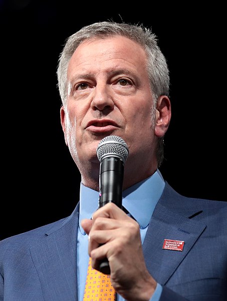 453px-Bill_de_Blasio_by_Gage_Skidmore.jpg