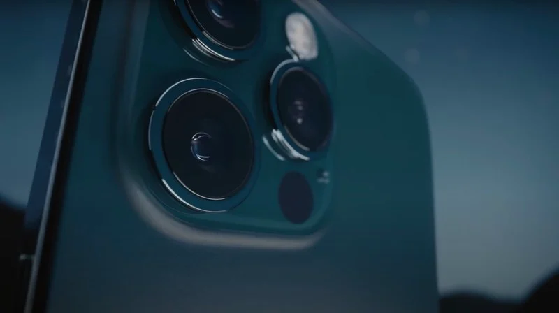 iphone-12-pro-triple-camera-video.webp