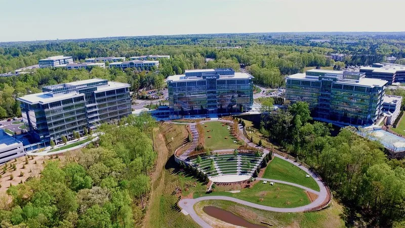 metlif-cary-campus.webp
