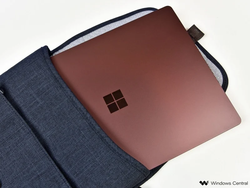 surface-laptop-2017-14.webp
