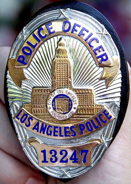 LAPD_Badge_Series_6_13247copyA.JPG