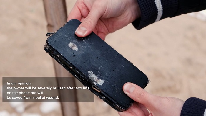 Shooting bulletproof iPhone 13. Glock 17 vs iPhone 13 Pro.mp4_20211215_212944.339.jpg