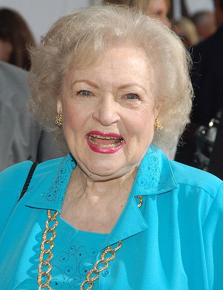 460px-BettyWhiteJune09.jpg