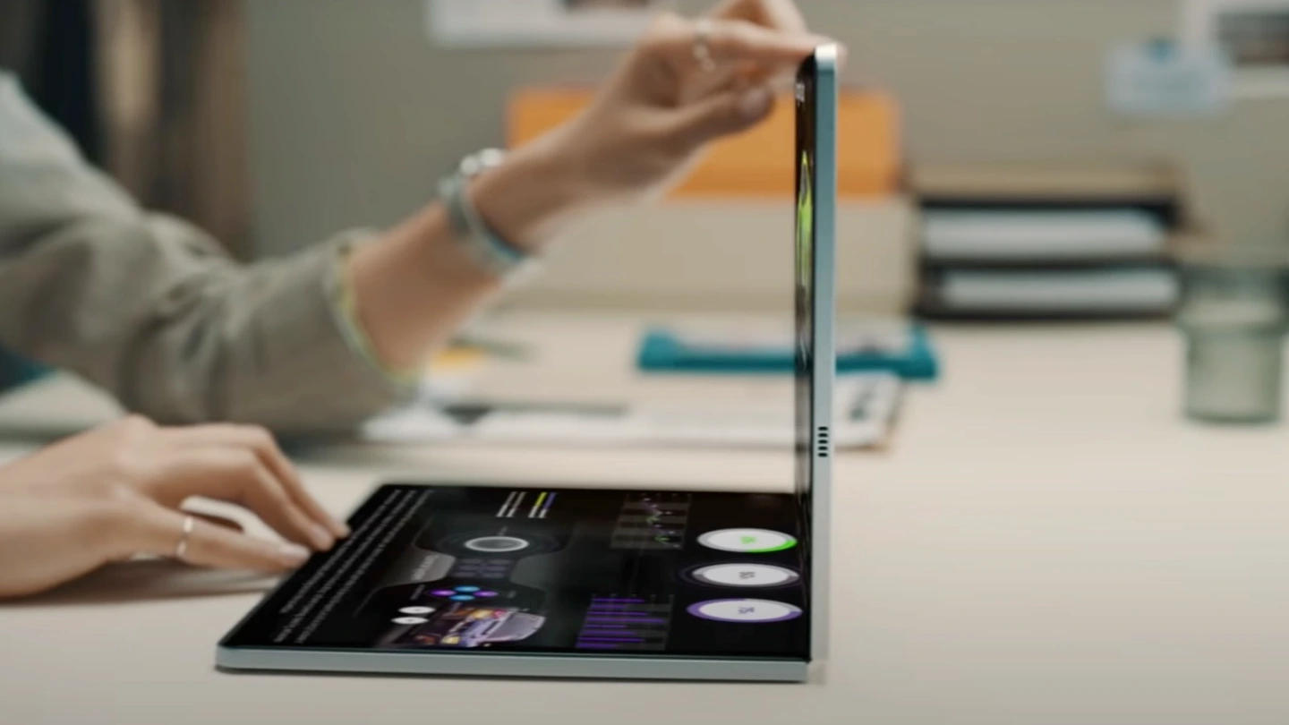 samsung-foldable-laptop-galaxy-book-fold-17-1.webp