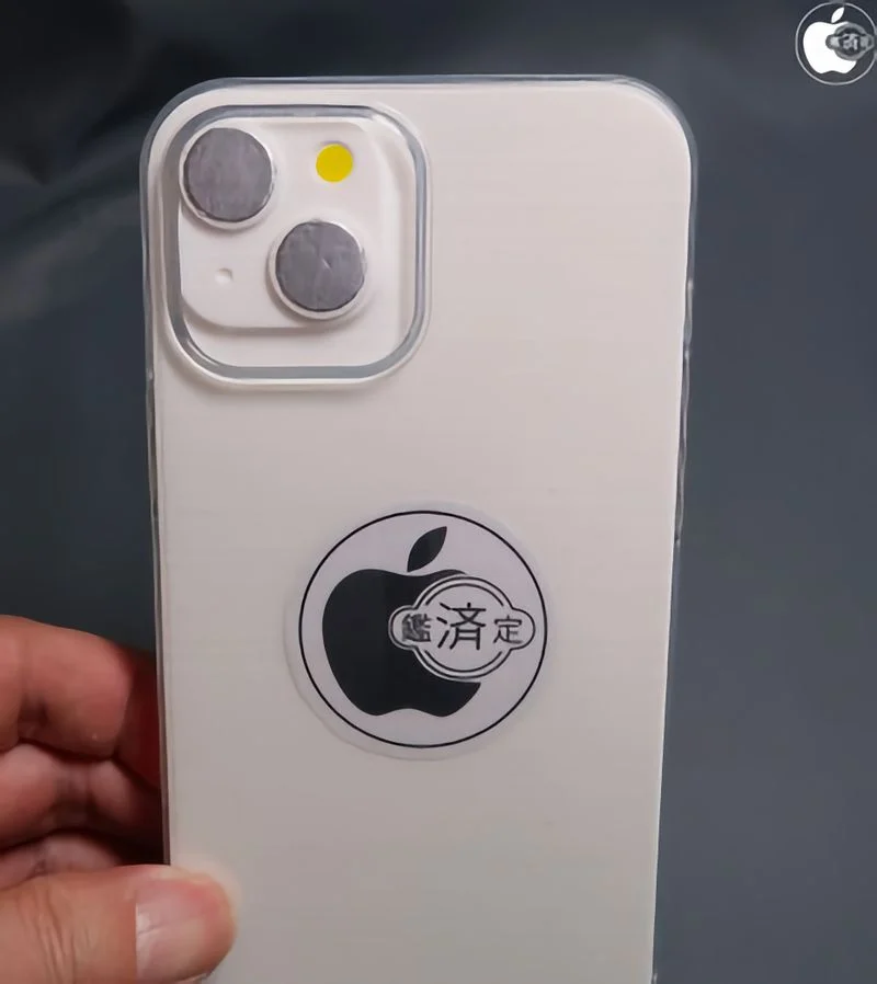 iphone-14-max-case-mold-camera-1.webp