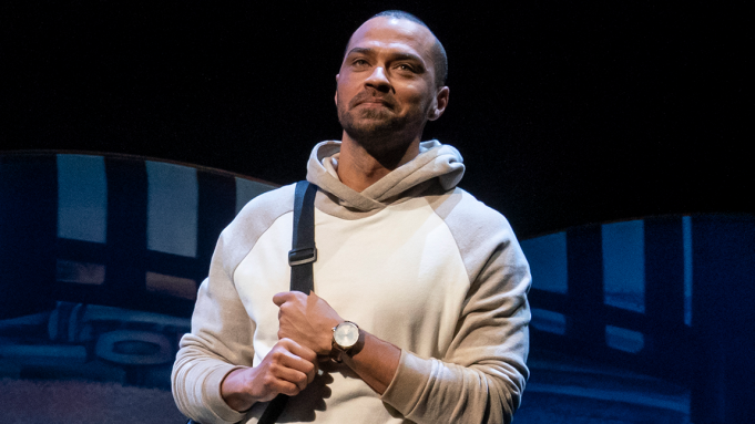 0151r_Jesse-Tyler-Ferguson-and-Jesse-Williams-in-TAKE-ME-OUT.-Photo-by-Joan-Marcus-2022-e1652286588783.webp