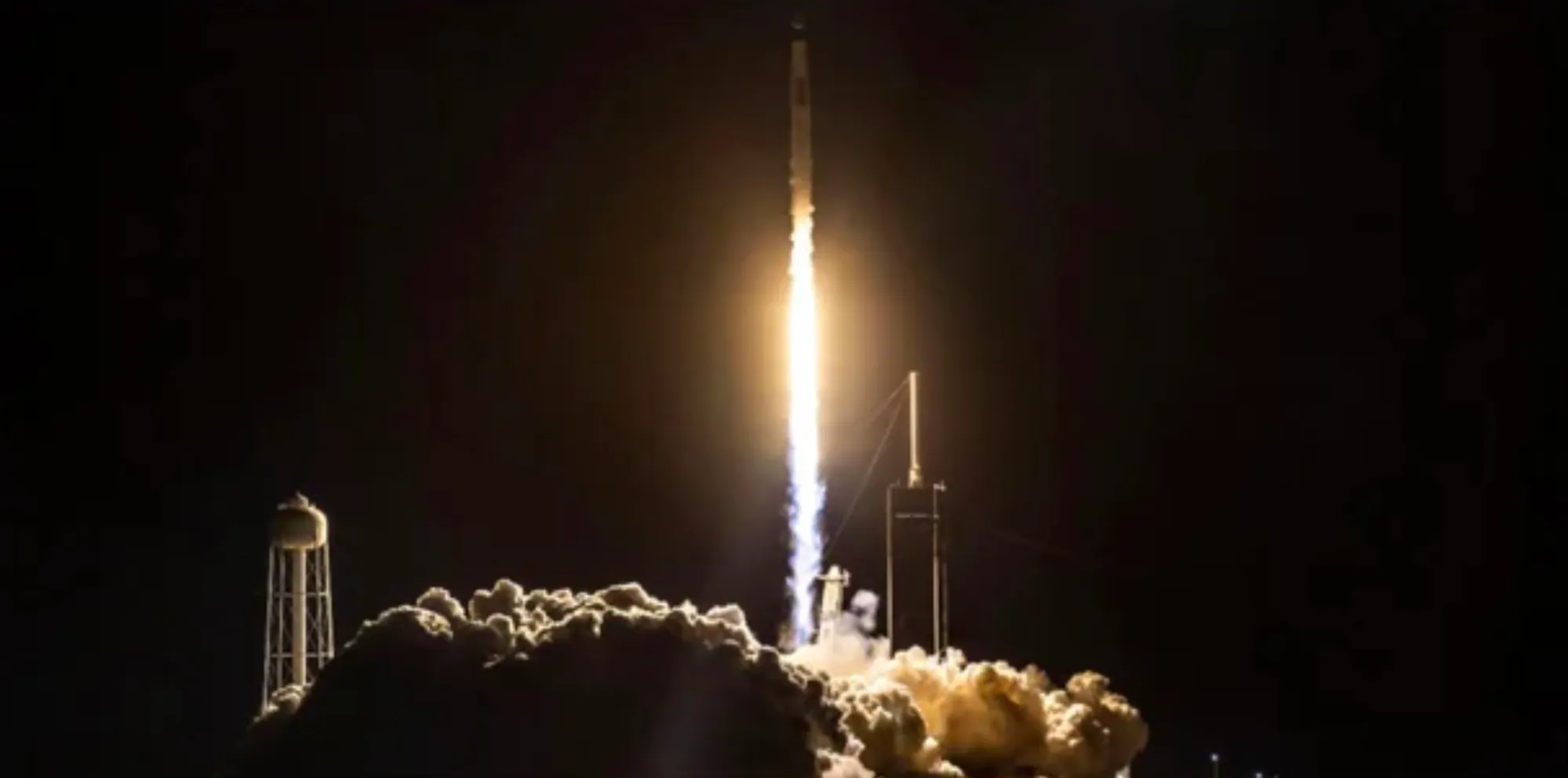 Tesla-Spacex-picture-launch.webp