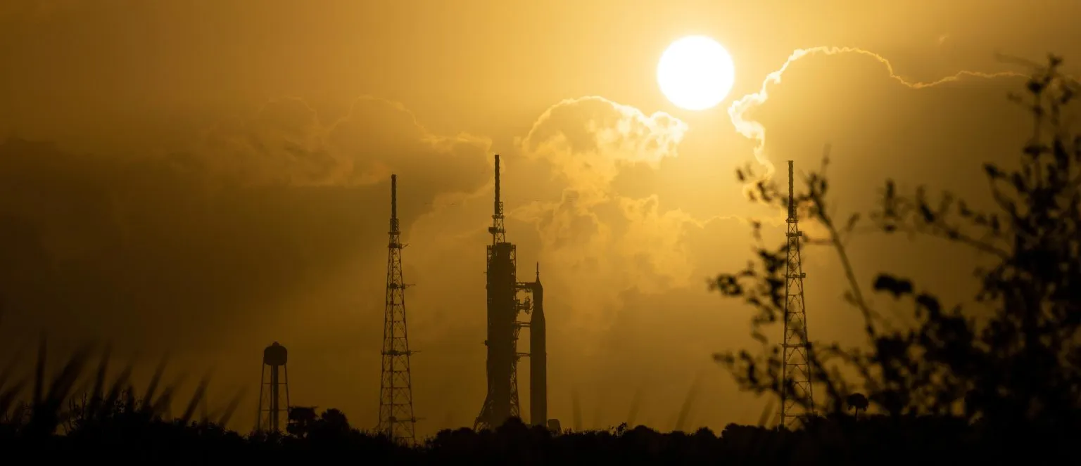 Artemis-I-Prelaunch-Sunrise-Wide-1536x663.webp