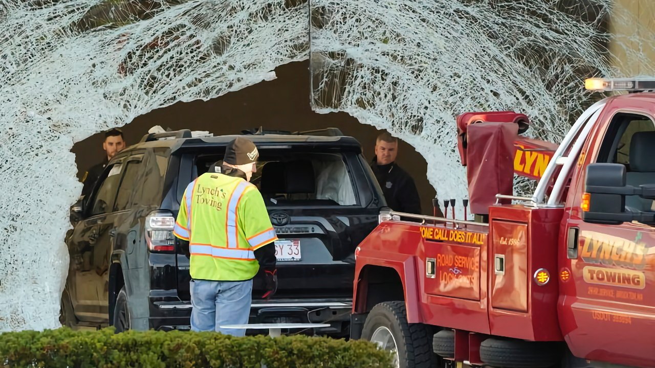51607-102228-51514-101985-000-lead-SUV-crash-xl-xl.jpg