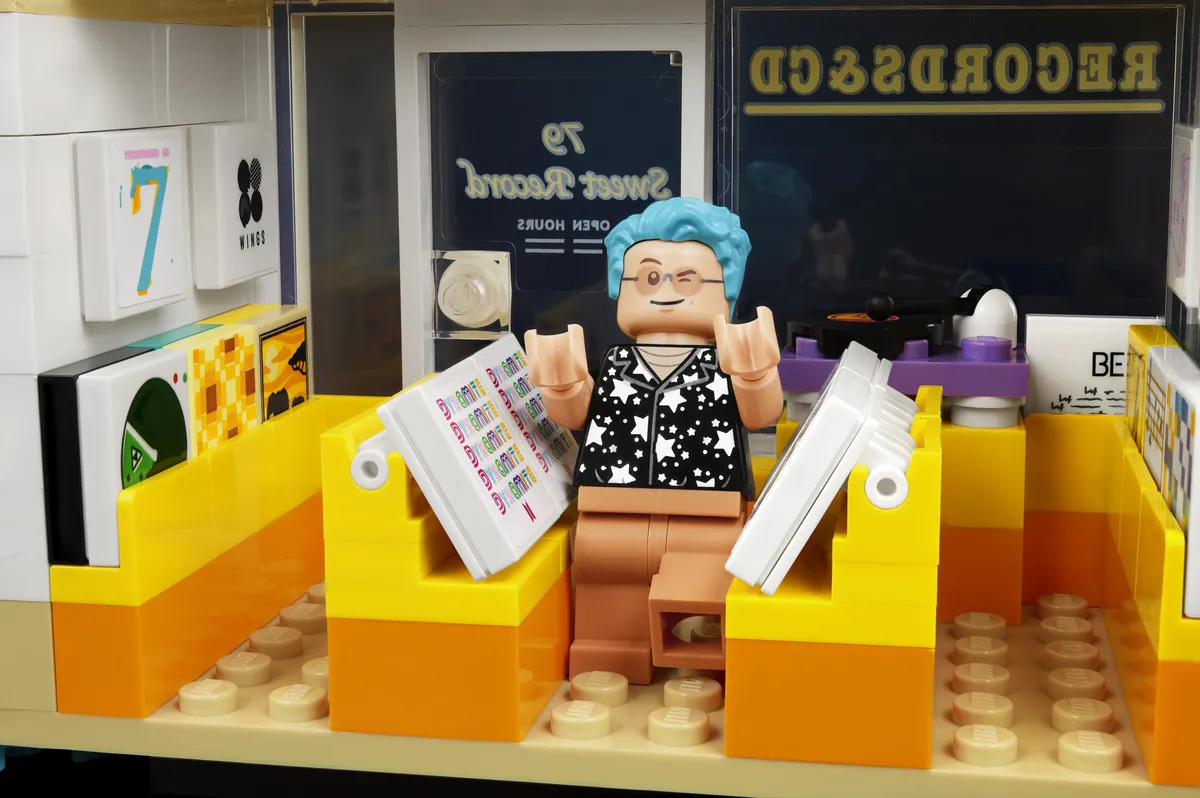 lego_bts_004.webp