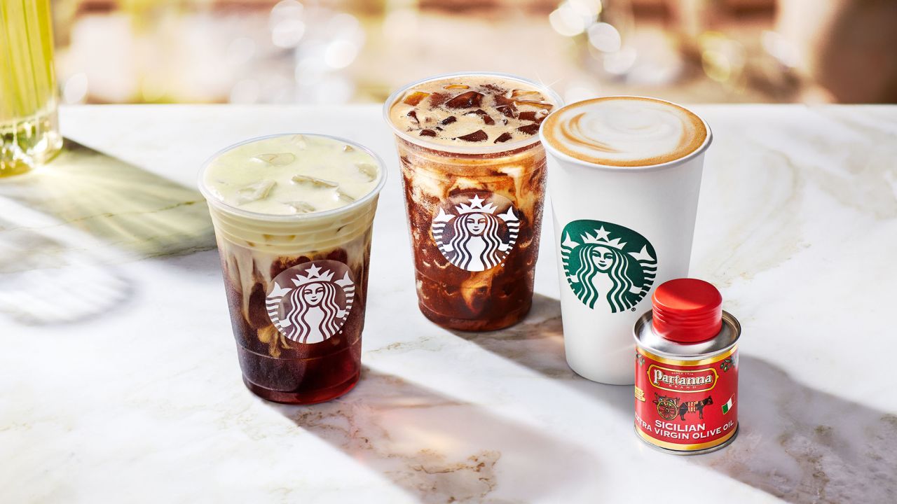 230220093657-embargoed-02-starbucks-oleato.jpg