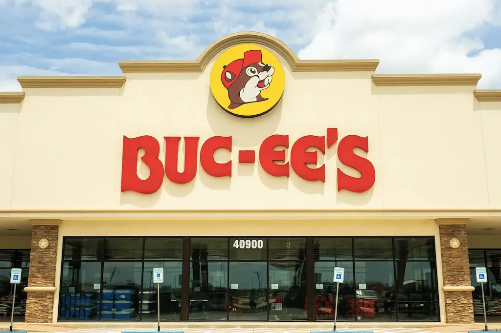 Buc-ees-Travel-Center.webp