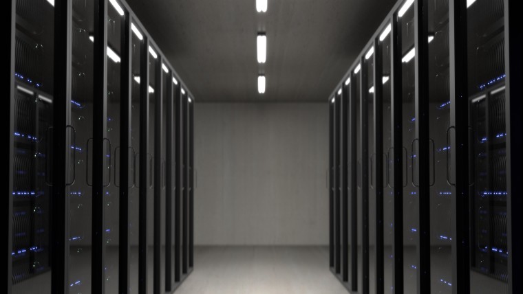 1559125601_cabinet-data-data-center-325229_story.jpg