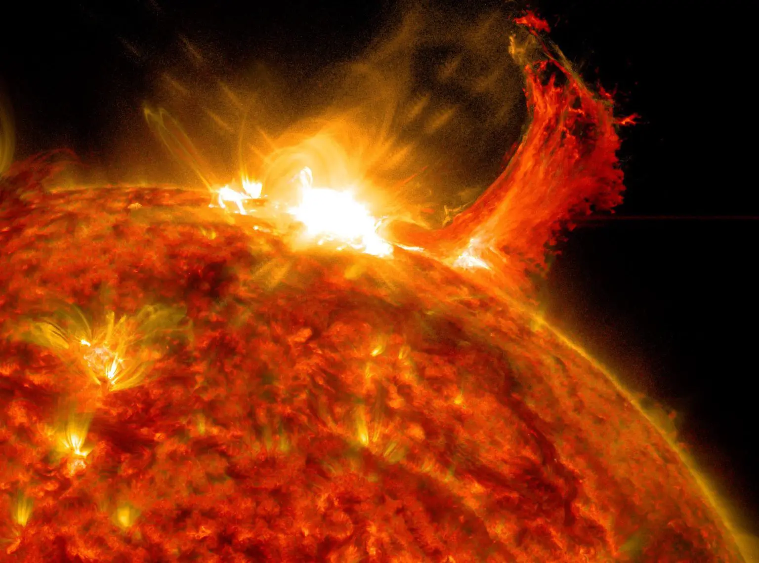 SDO-Solar-Flare-2014-1536x1140.webp