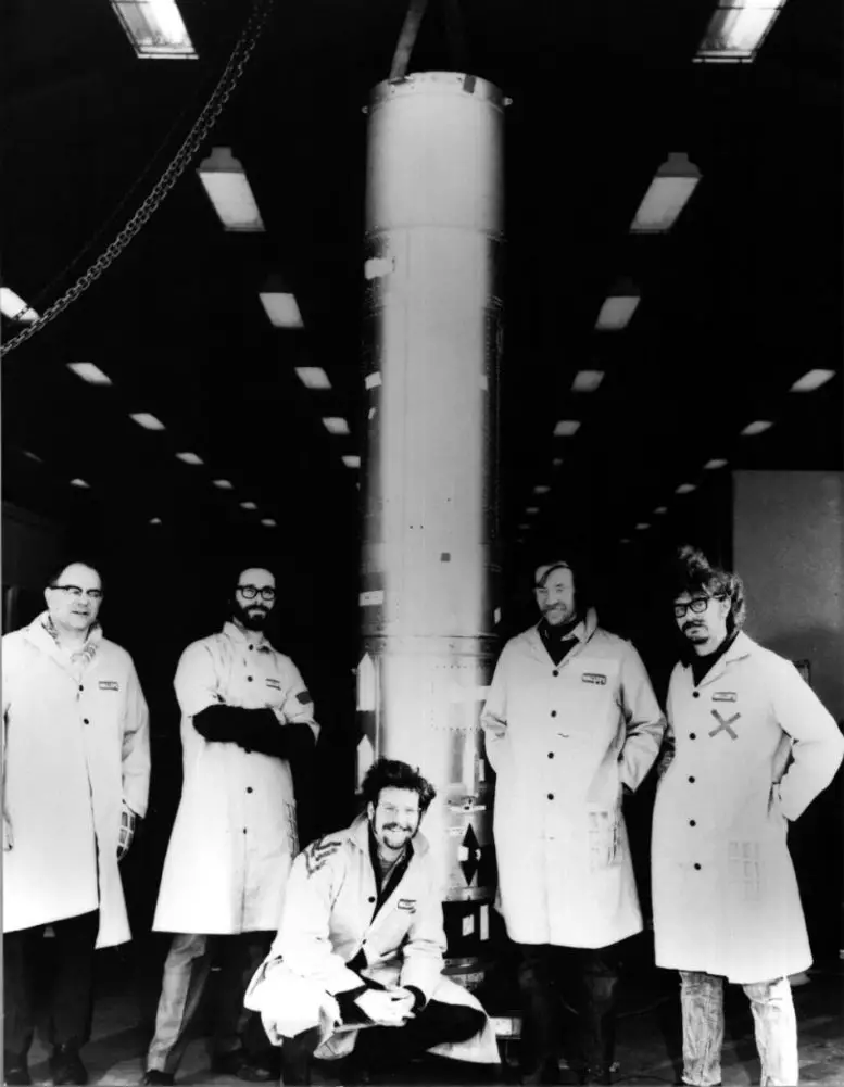 Scientists-With-Aerobee-350-Sounding-Rocket-777x1001.webp