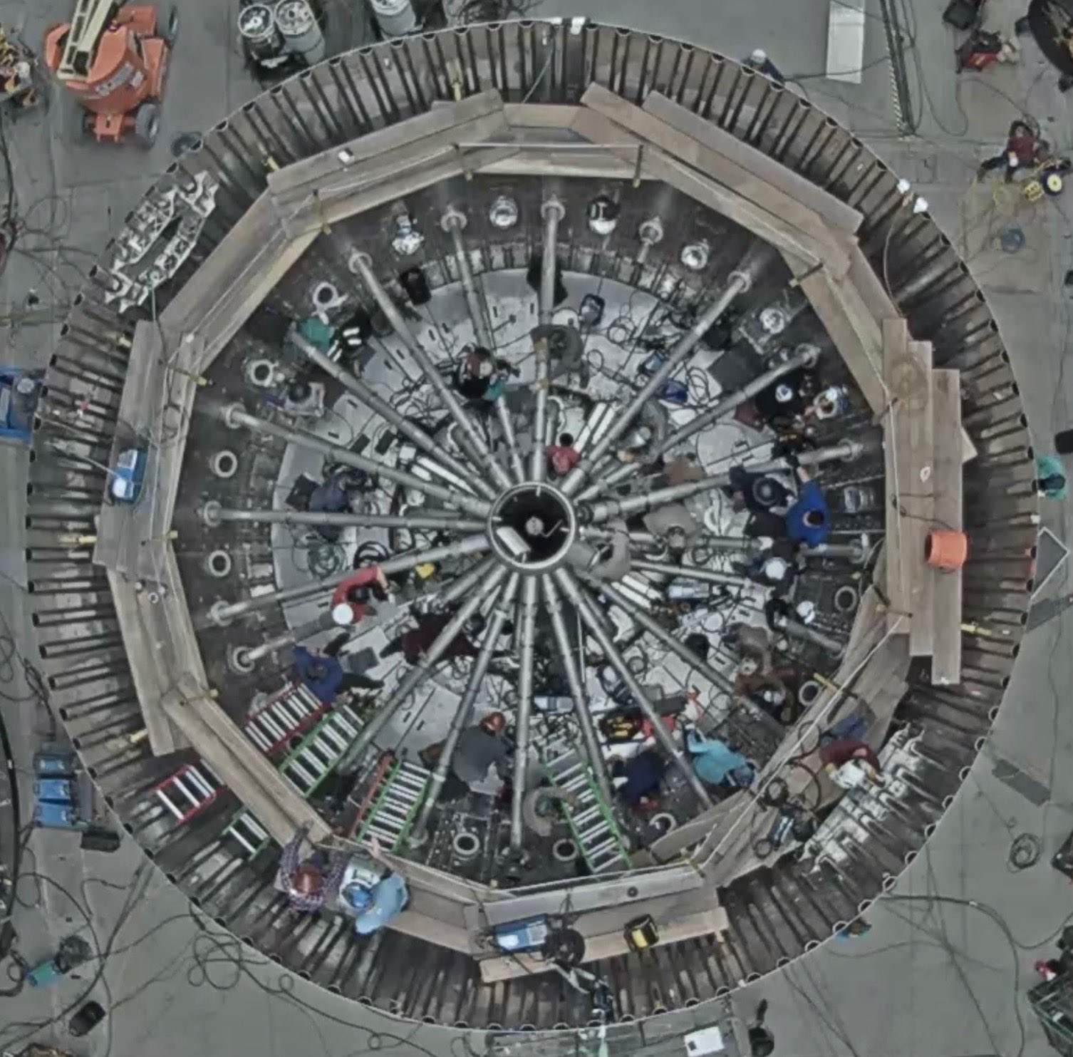 SPACEX-SUPER-HEAVY-PLUMBING.jpeg