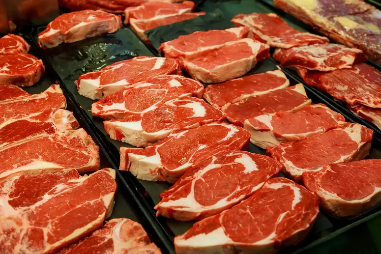 Fresh-Red-Meat-Beef-Supermarket.webp