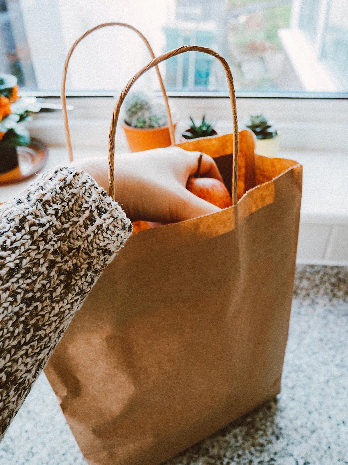 paper-bag-pexels-lisa-fotios.jpg