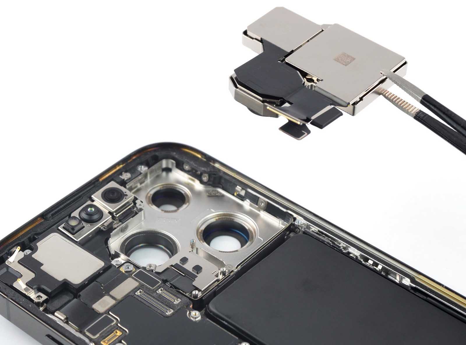 iPhone-15-Pro-Max-camera.jpg