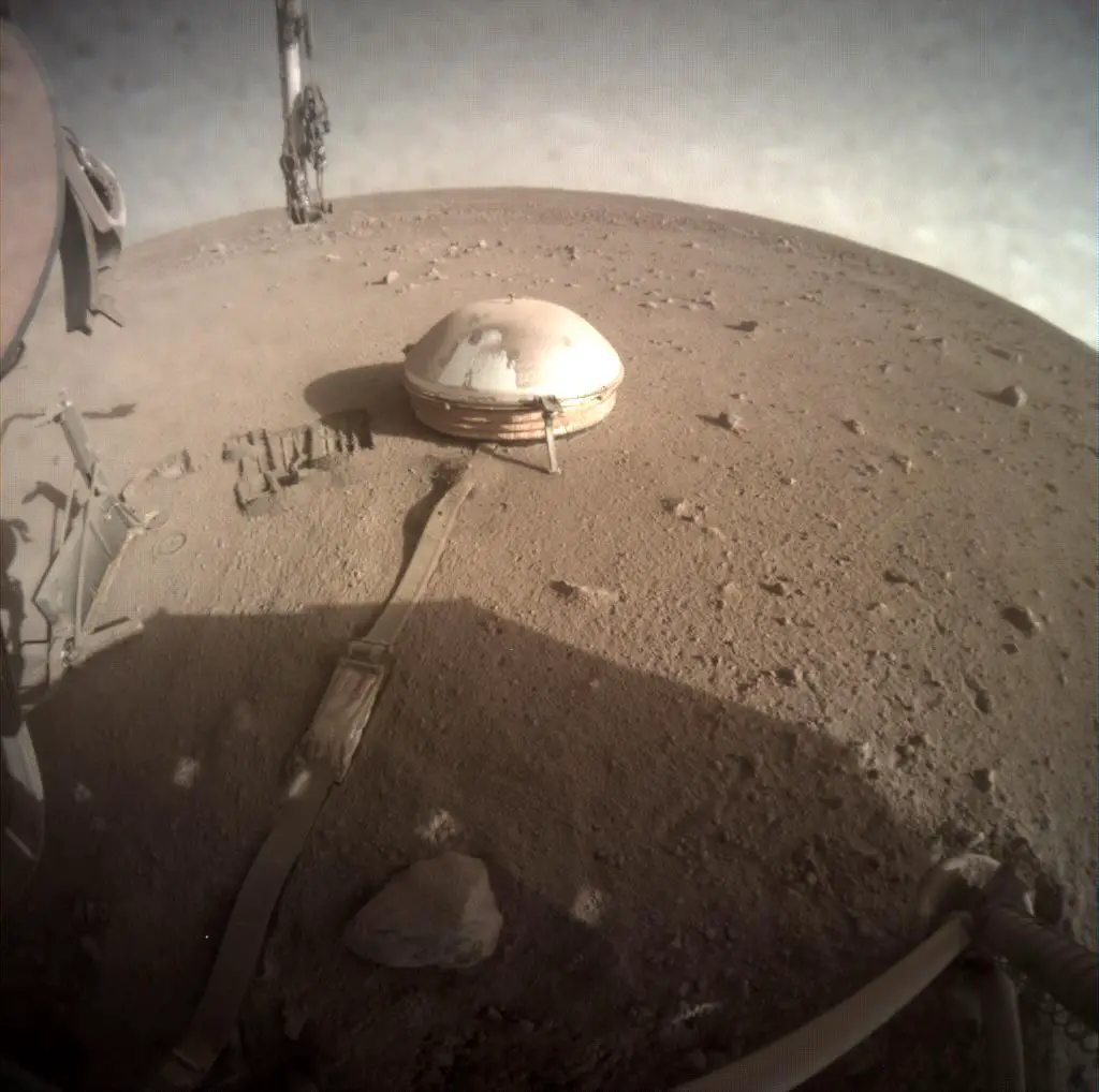 InSight-Mission-Seismometer.webp