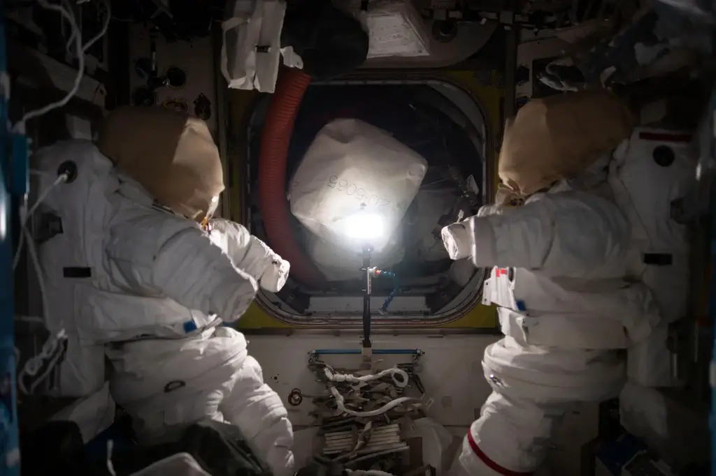 Spacesuits-Inside-Quest-Airlock-2048x1365.webp