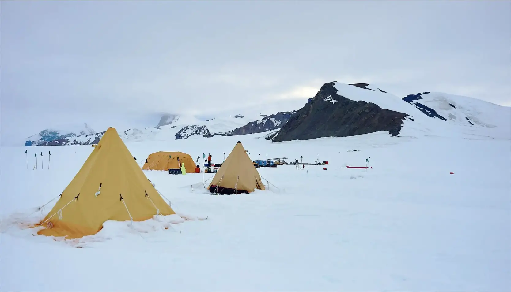 Thwaites-Glacier-Field-Camp-2048x1172.webp