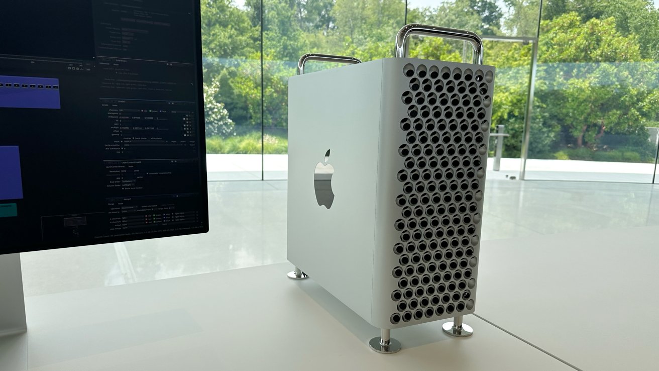 54780-110869-Mac-Pro-table-xl.jpg