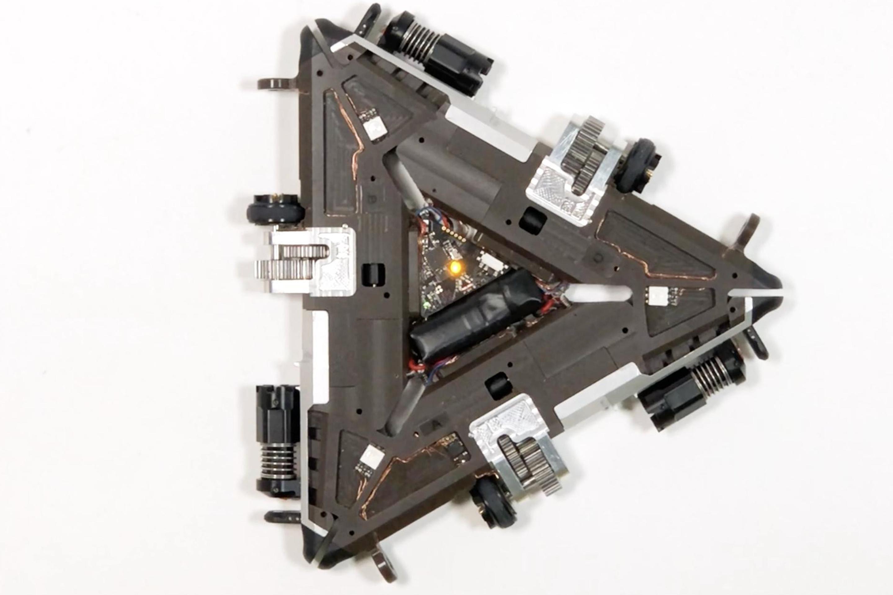 6TUkj-J9.jpg