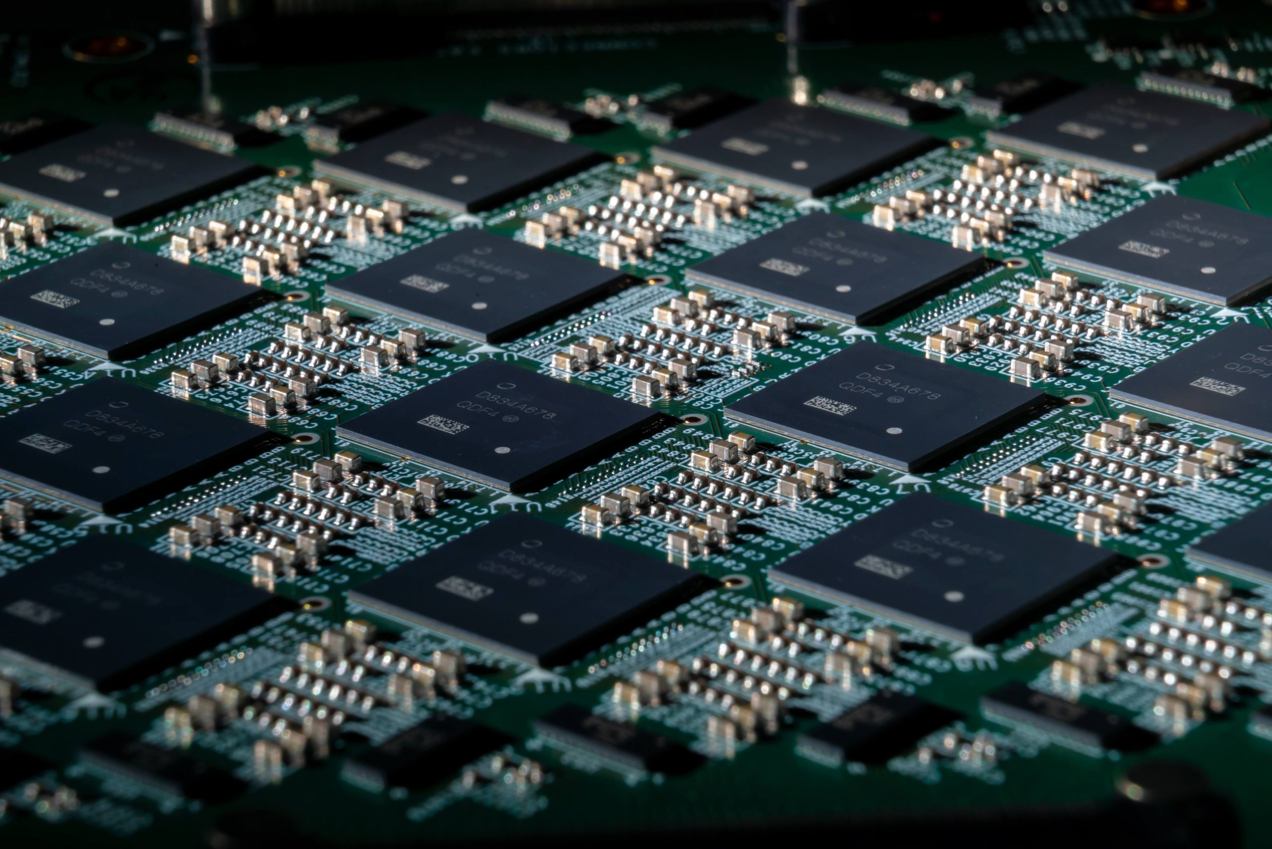 Intel-Pohoiki-Springs-Neuromorphic-1-scaled.jpg
