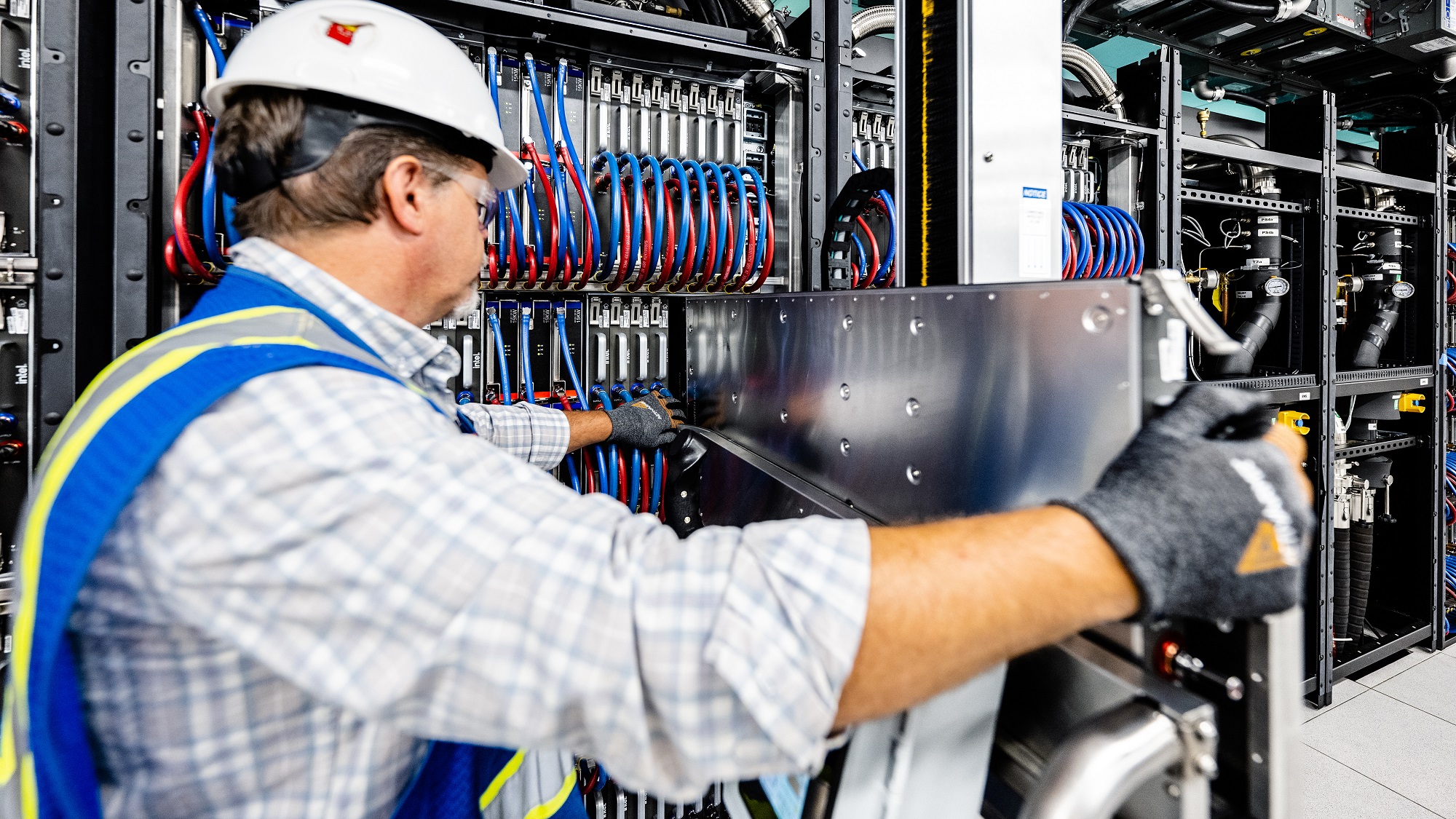 Intel-Argonne-installation-2.jpg.jpg