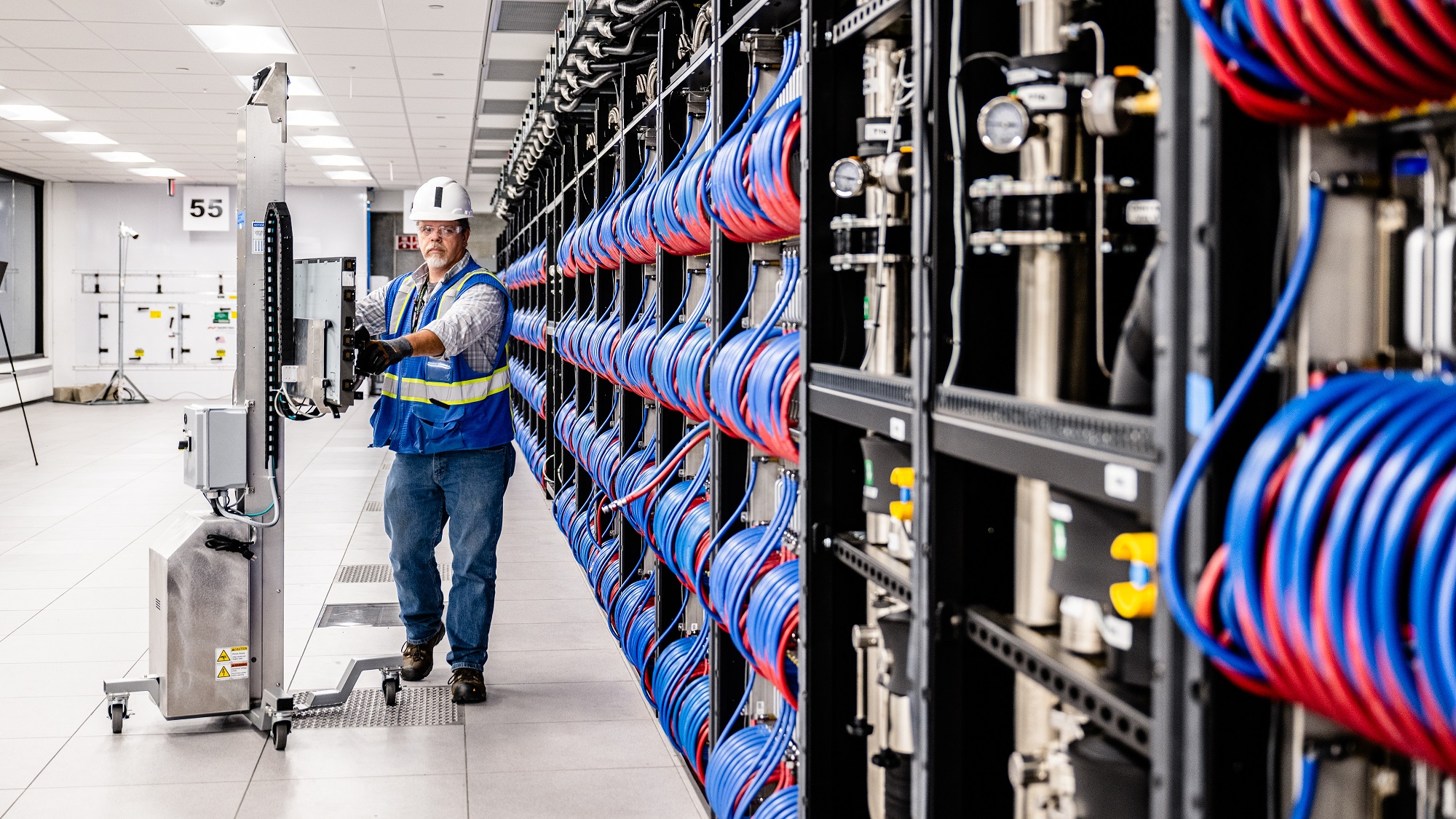 Intel-Argonne-installation-1.jpg.jpg