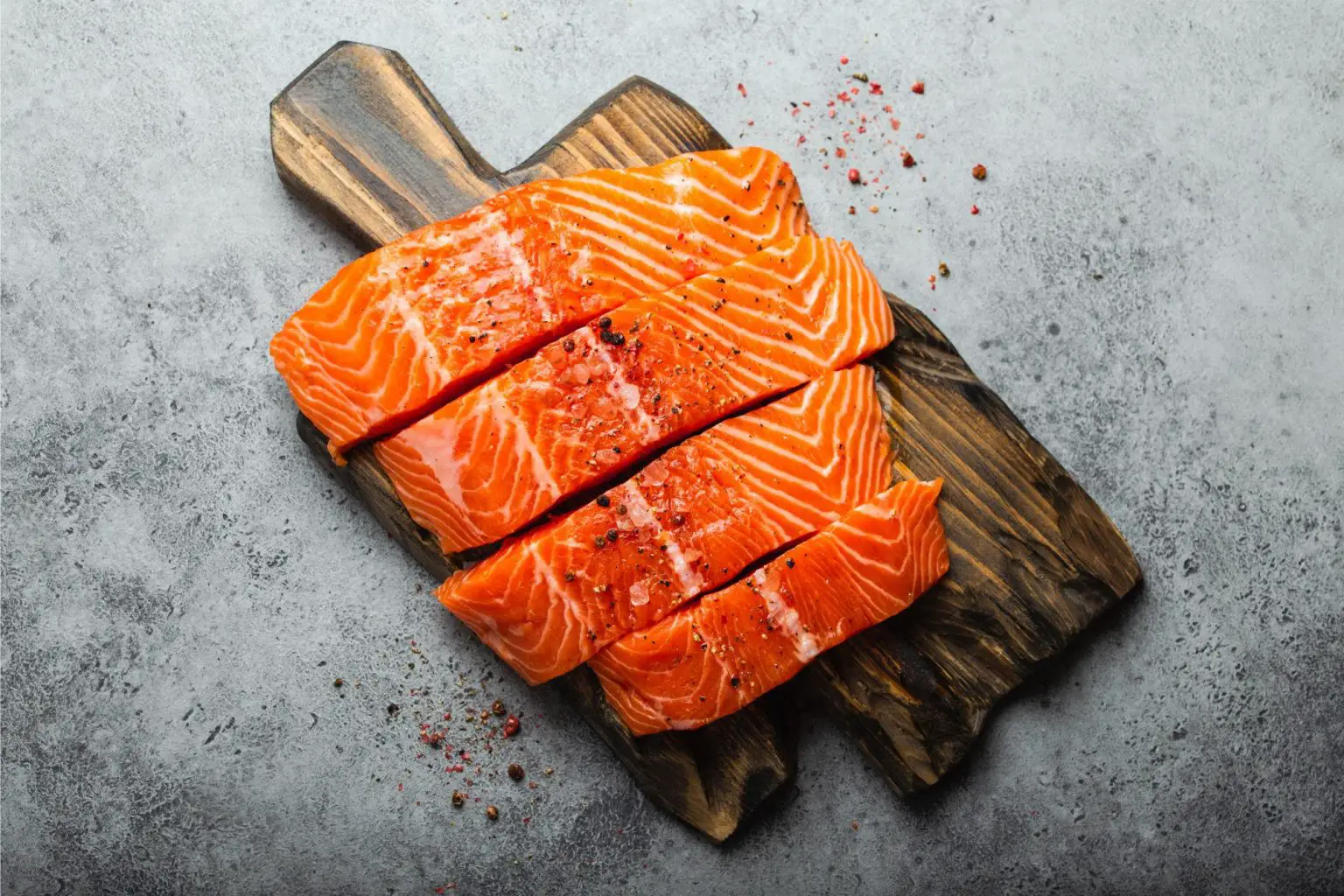 Raw-Salmon-Filet-1536x1024.webp