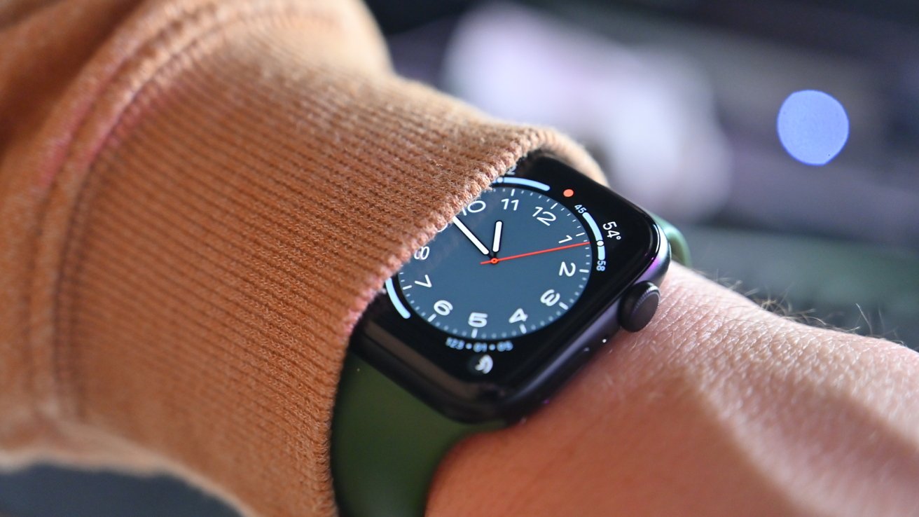 50342-99597-Apple-Watch-SE-2022-on-Wrist-xl.jpg
