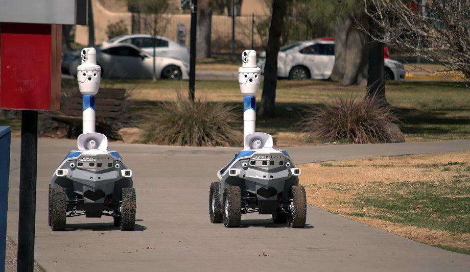 smp-robotics-and-team-1st-technologies-partner-on-security-robots-920x533.jpg