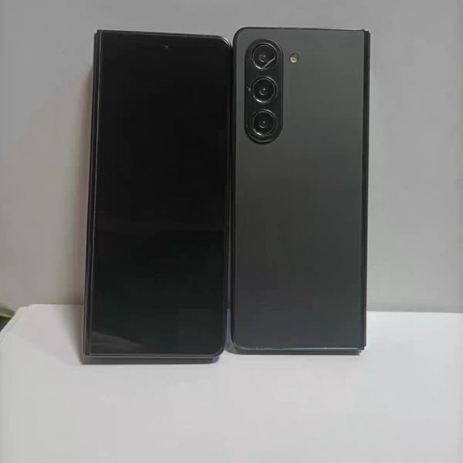 gsmarena_002.jpg