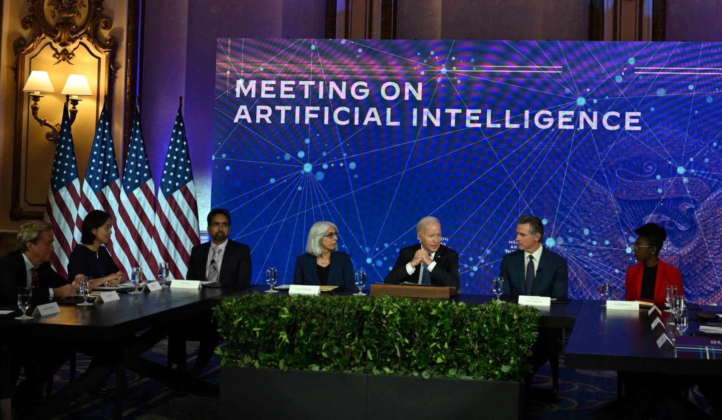 1689935257_the-white-house-and-big-tech-companies-release-commitments-on-managing-ai-1188857435-1689930084.jpg