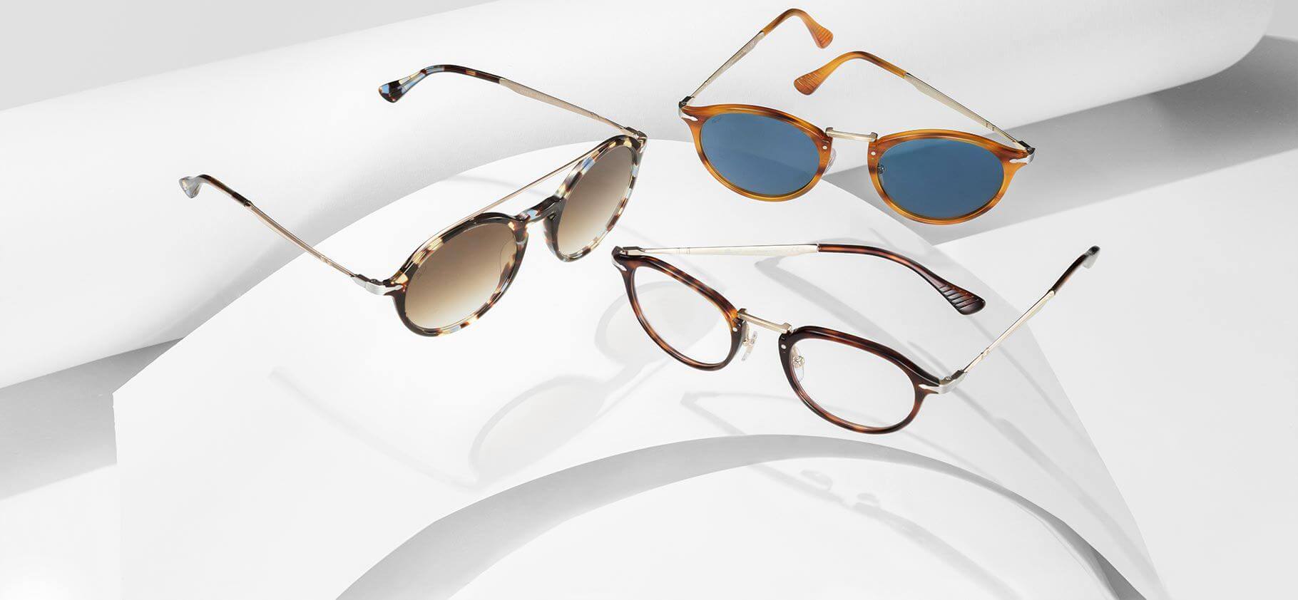 EssilorLuxottica_Calligrapher.jpg