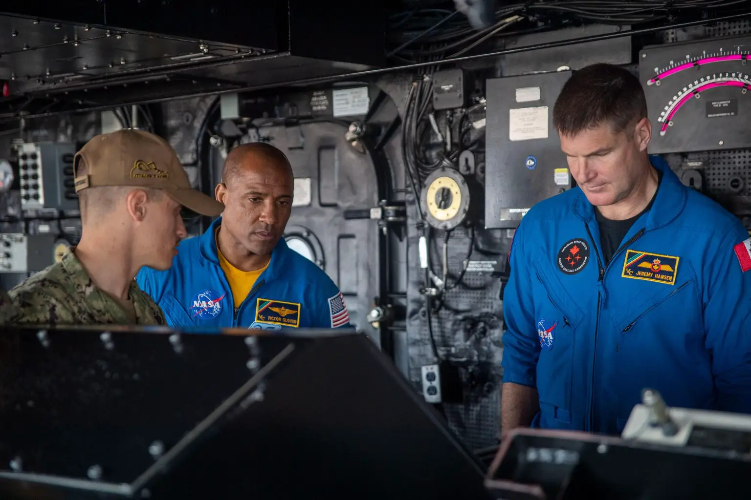 Thomas-Lampognana-Victor-Glover-Jeremy-Hansen-1536x1024.webp
