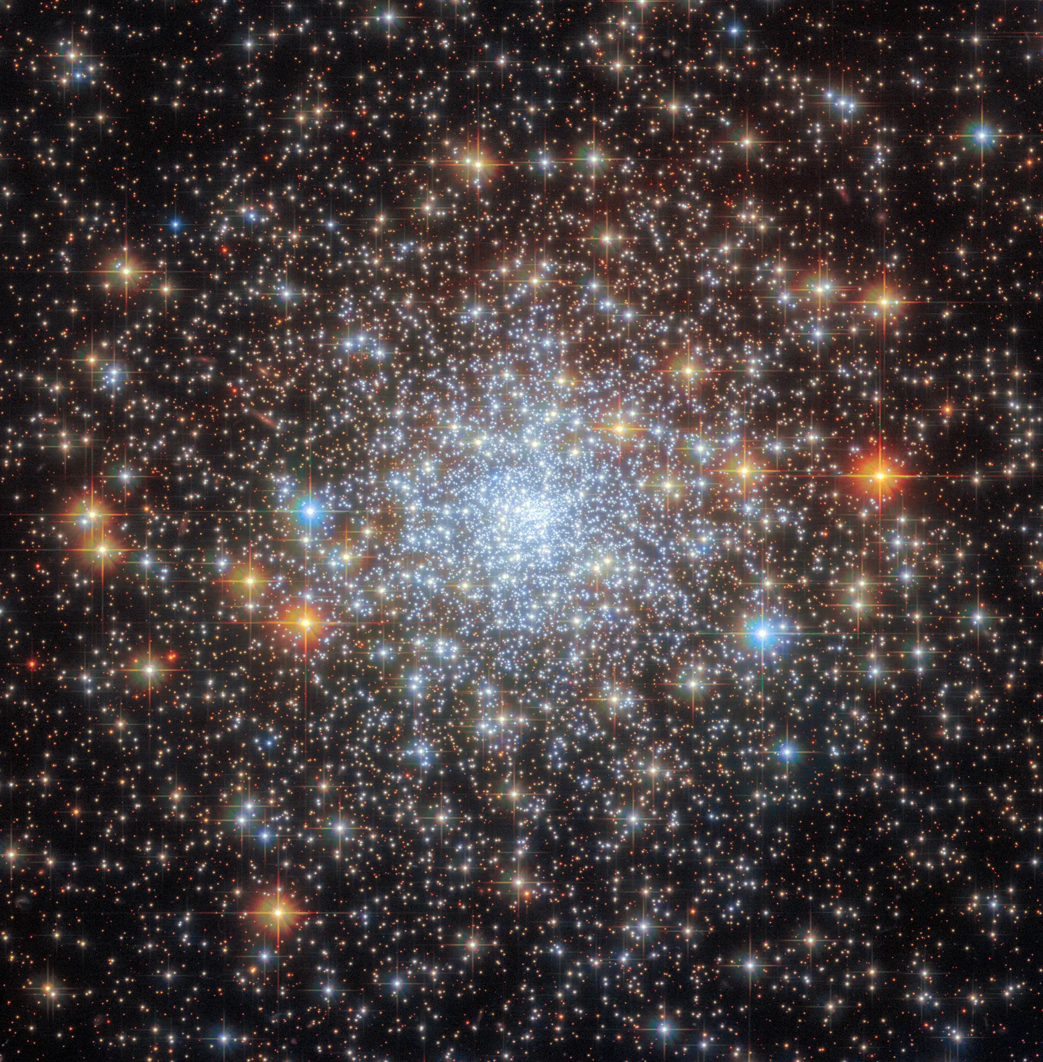 Globular-Cluster-NGC-6652.webp