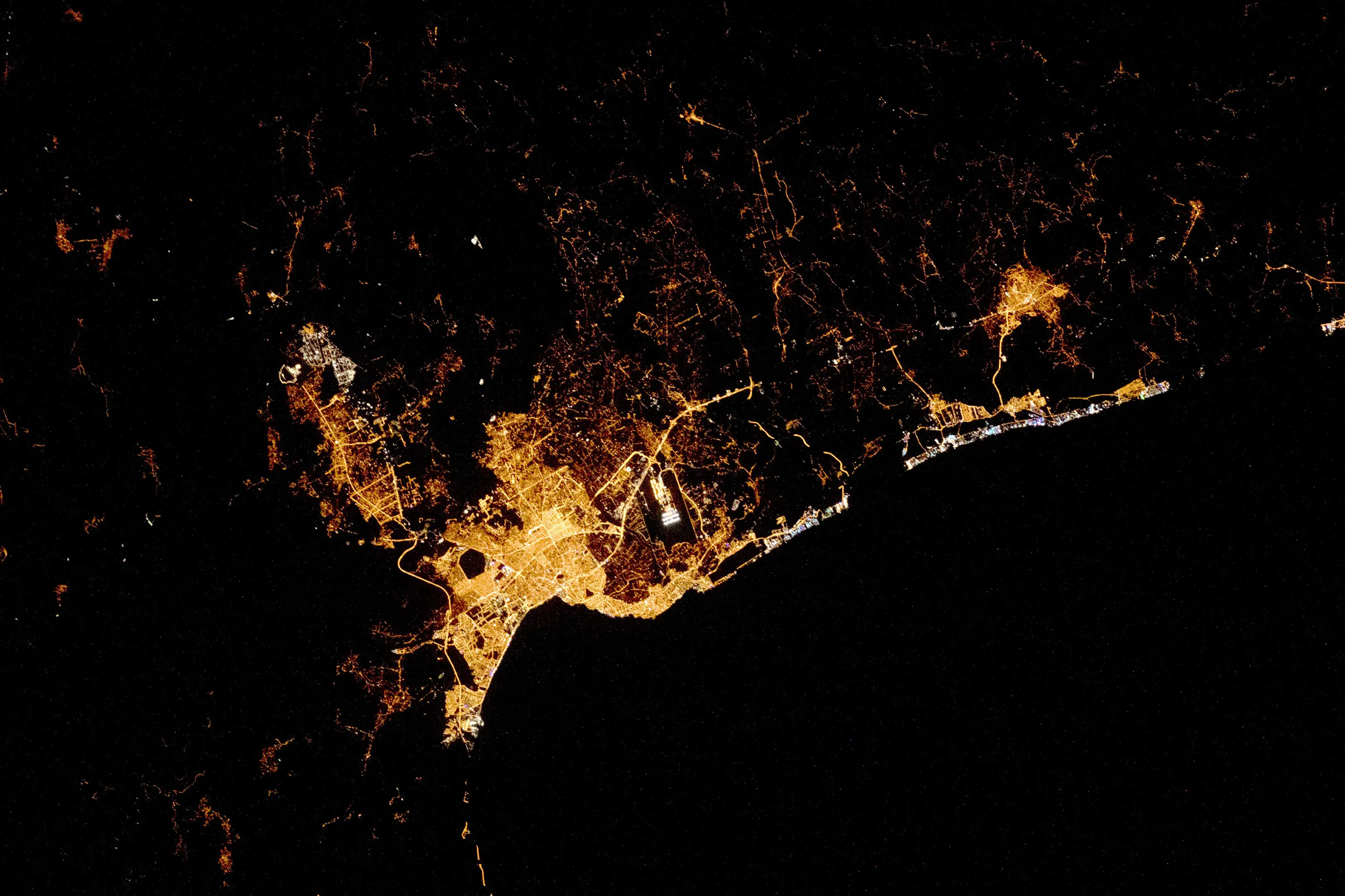 Nighttime-in-Antalya-Turkiye.webp