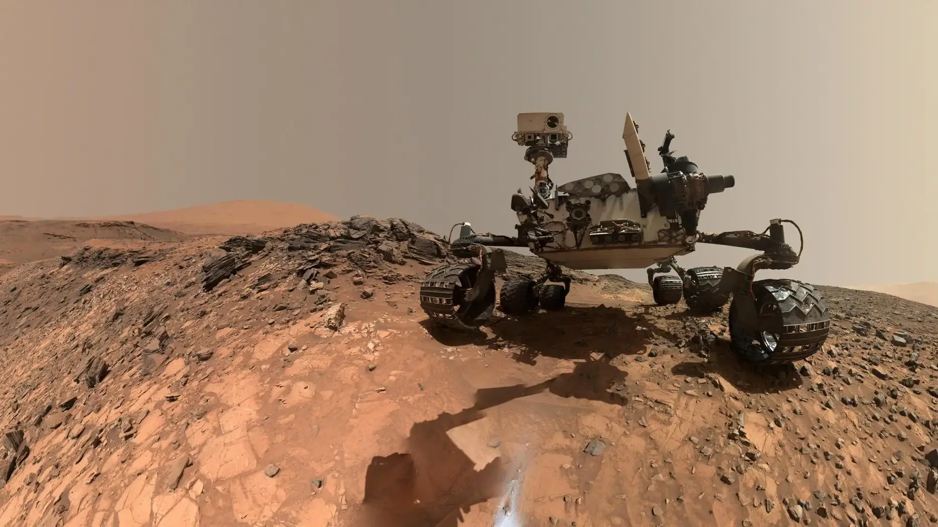 NASAs-Curiosity-Rover-Sets-Across-Mars-2048x1152.webp