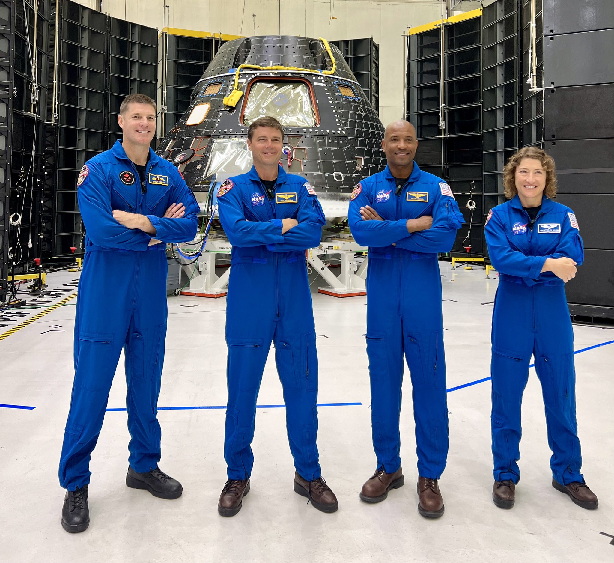 NASA-ARTEMIS-2-ASTRONAUTS-AUGUST-2023.jpeg