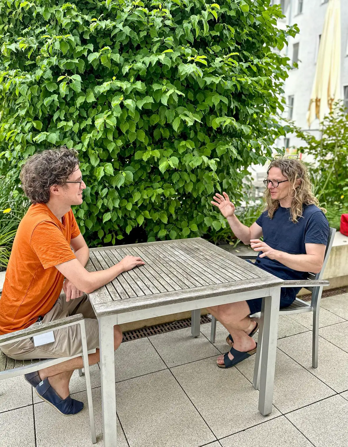 Discussing-Physics-Side-of-Biology-1195x1536.webp