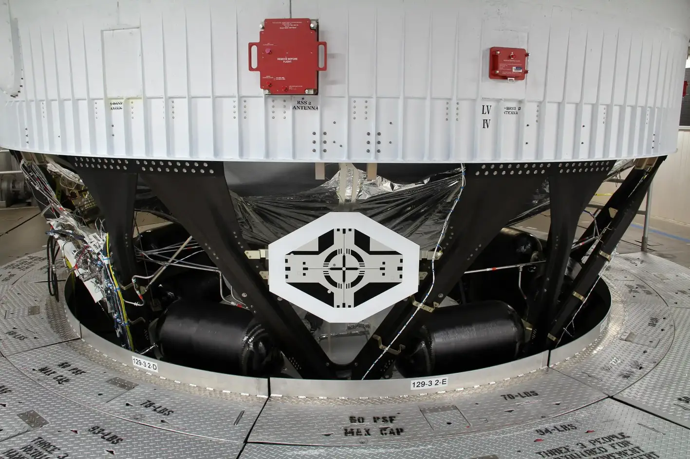 NASA-Artemis-II-Auxiliary-Target-2048x1365.webp