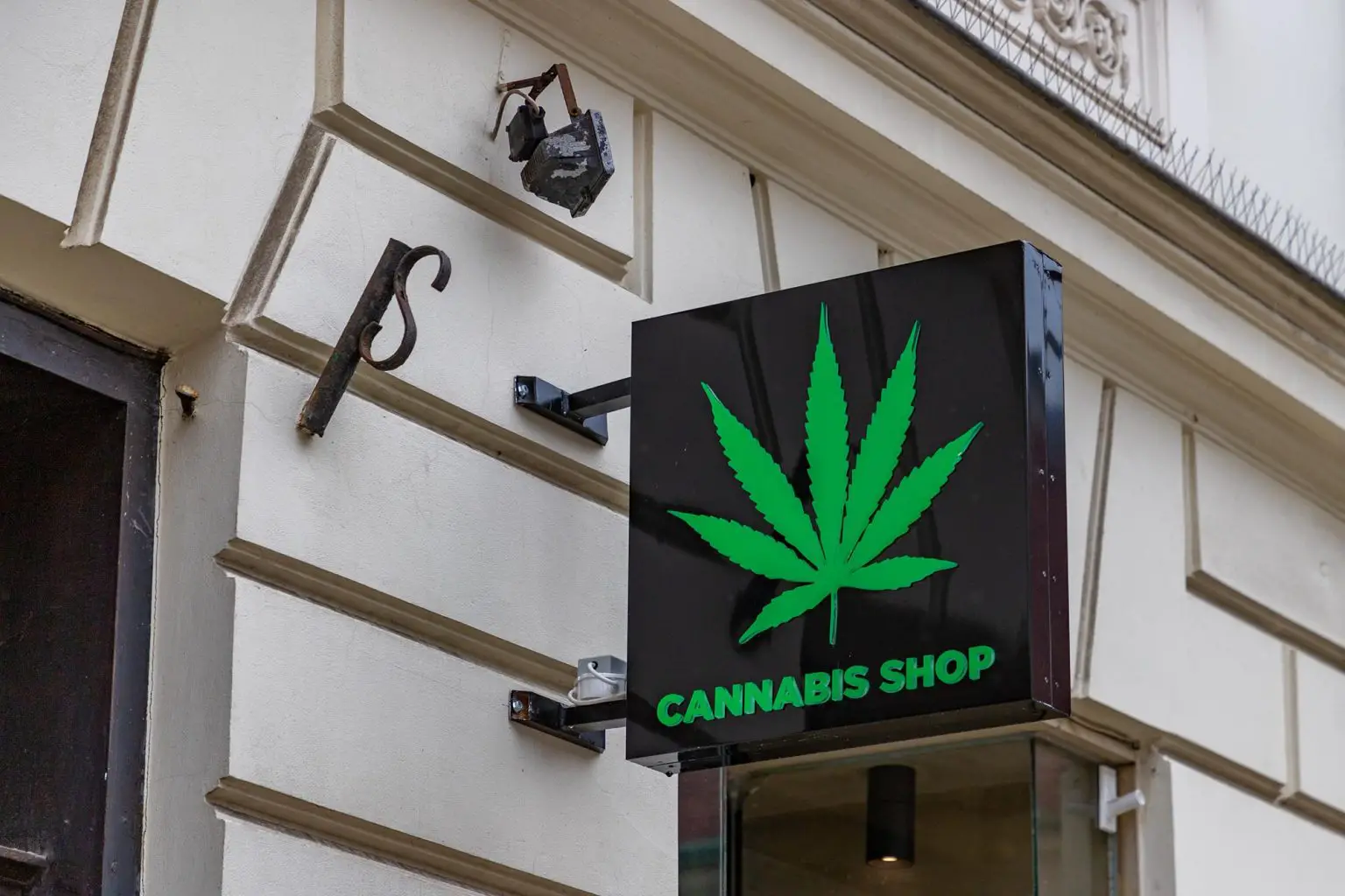 Cannabis-Shop-Storefront-1536x1024.webp